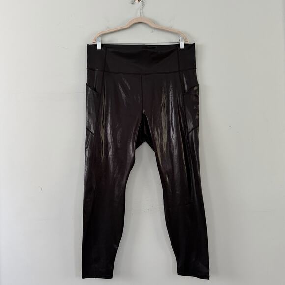 NWT Fabletics Oasis PureLuxe High Waisted Black Fog Foil Leggings - Picture 3 of 6